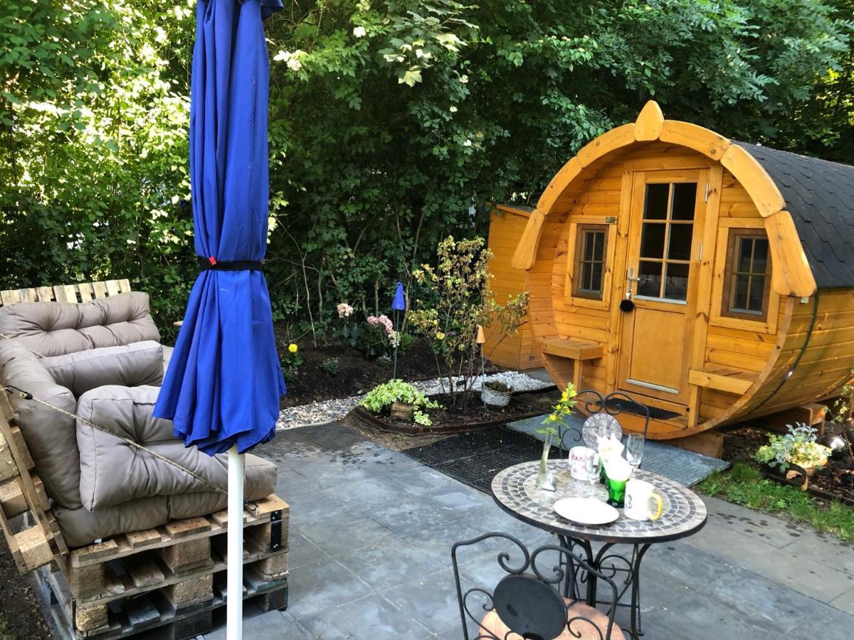 Holz-Wohnfass In Muenchen-Nymphenburg Appartement Buitenkant foto